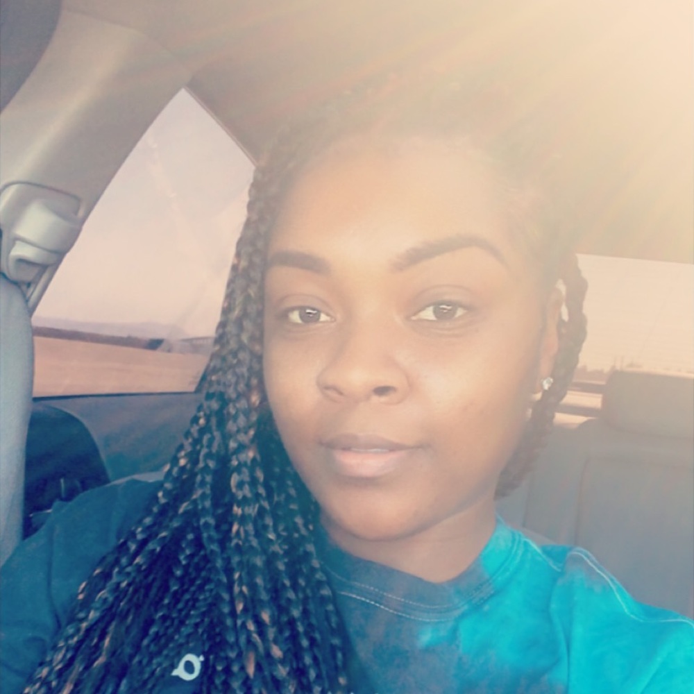 Meet your Posher, Lakeisha